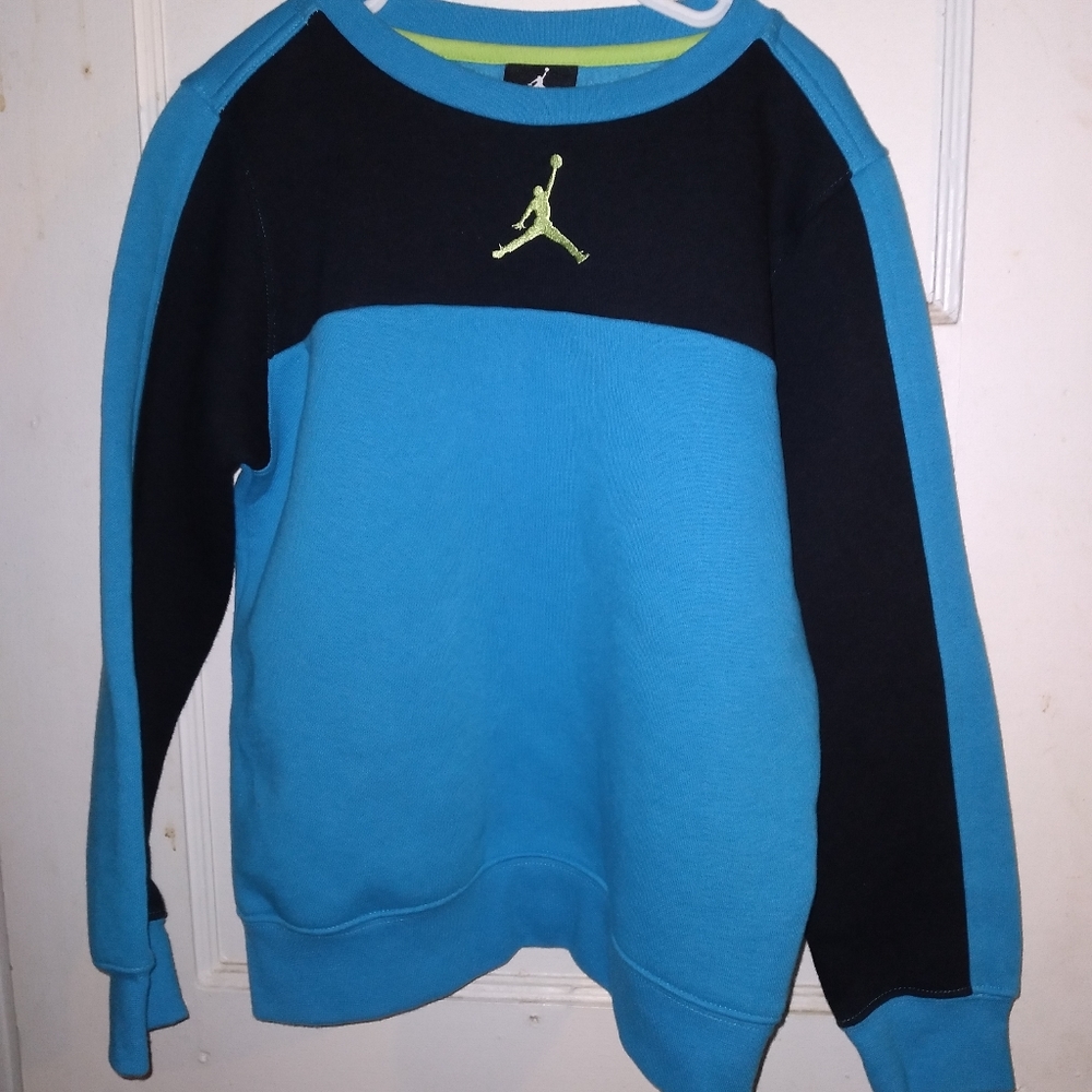 Nike sweatshirt